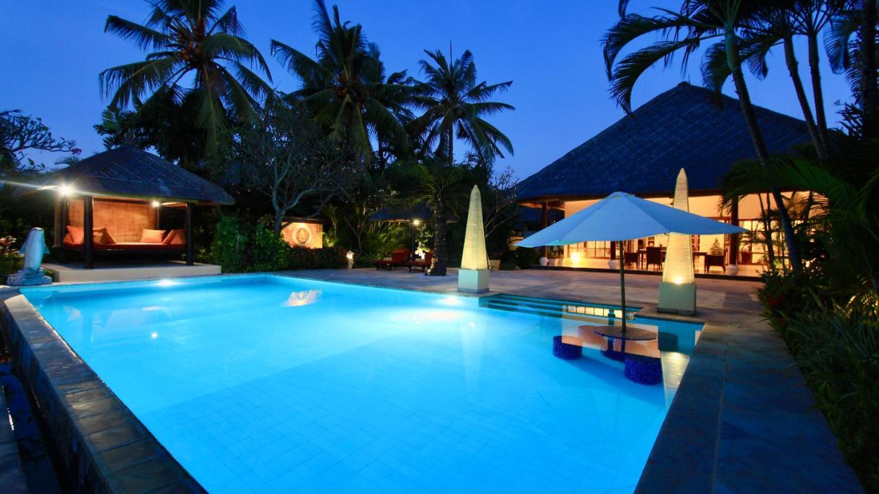 Villa Surgawi Lovina  Exterior photo